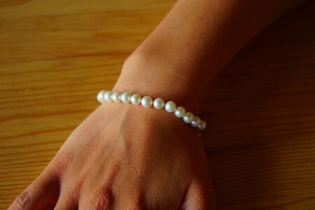 La mejor pulsera tobillera de perlas: asequible, elegante y de alta calidad